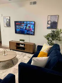Peaceful Pad @LegacyWest - Image 4