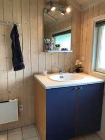 Small cottage near a lovely beach. - Image 3