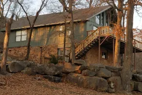 Multi-Level Cabin With Beautiful Views of Tenkiller Lake - Image 3