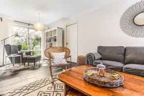Little Darling - Narrawallee Family Cottage - Image 2