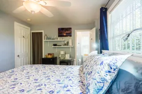 The Blue Door Inn - Image 2