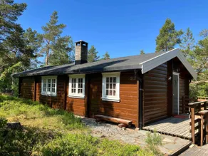 Åsenfjord - cozy cabin by the lake - Image 3