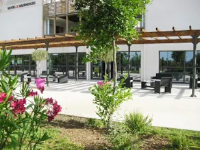 Studio Terrace Swimming pool Pkg - Image 5