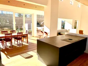 Newly renovated luxury main house w/ beach access - Image 4