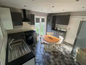 The Wood cottage, 3 bedroom, modern interior - Image 2