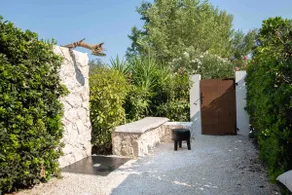 Gulf of St Tropez luxury suite 100 m from the beach - Image 3