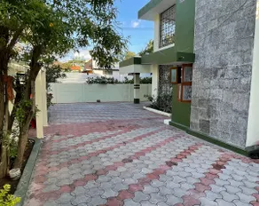 Sri Laxmi Guest House ( Large house for 4 to 6) - Image 3