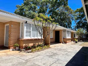 Stunning Flat Burnside Location - Image 2