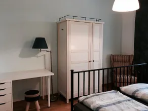 Bright cozy old building apartment with lots of charm - Image 3