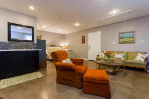 Walk your dog to 5 Points; 3 mins drive downtown! - Image 5