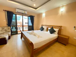 Guesthouse in heart of Patong Beach - Image 4