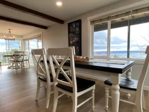 Views of bay, city, harbor & mtns in fab 2br suite - Image 4