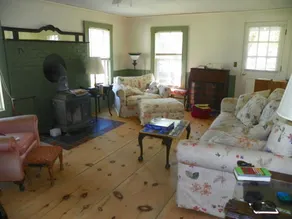 COGs Family Orchard and Apiary: entire house - Image 2