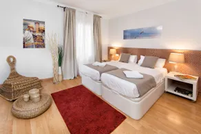 Eixample Building Apartments by Mercedes Heritage - Image 2