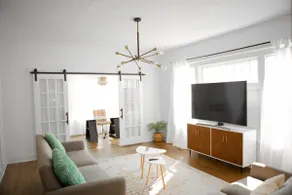 4K TV, ⚡️ fast WiFi, close to everything in OKC! - Image 4