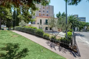 Temple Luxury Apartments 3 (private parking spot) - Image 4
