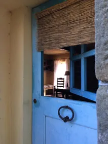 House in the heart of the village, with sea view. - Image 2