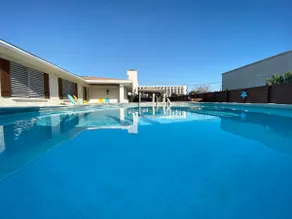 Great 3BD/2BR/2LR Pool & Spa, 2 min to beach & all - Image 3