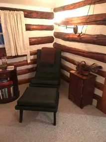 Analog Cabin: Cozy retreat - 15 min from DCL - Image 4