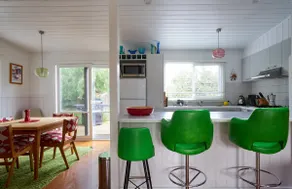 Clambake Beach House - Cool retro, private yard! - Image 5
