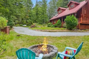 Honey Bear Cabin In the Woods w/hot tub… - Image 5