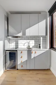 Modern Potts Point Studio - Image 3