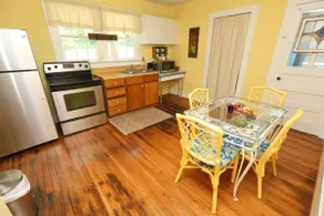 Daydreamers Cottage in Lake Country - Image 4