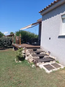 House 10 minutes from the sea and the mountains - Image 3
