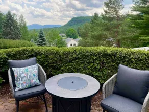 Dog-Friendly Escape Near Slopes & Golf - Image 2
