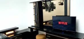 ELEGANT, NEW APARTMENT WITH FREE PARKING - Image 3
