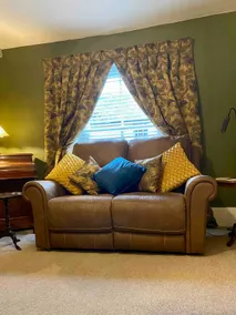 Stunning 2 Bedroom Flat in a Central Location - Image 4
