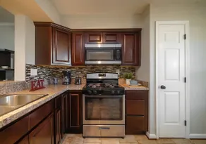 Virginia Beach/Norfolk Clean & Cozy 4Beds.3 Bath - Image 4