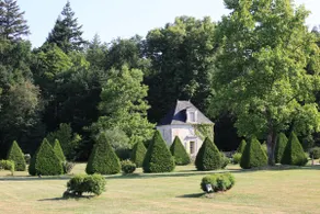 Château De Chambiers - Image 2