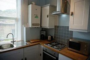 South Facing Town Centre House - Image 3