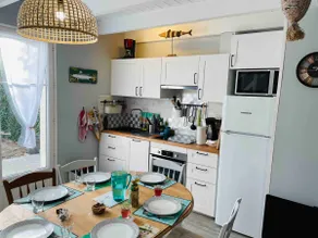 Cozy cottage in Boyardville: walking distance to the beach. - Image 3