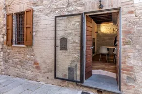 B&B Luxury Apartment Suite Gubbio 2 camere e divano letto - Image 5