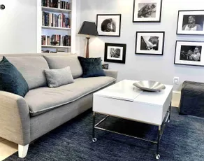 Modern garden Apt in jazz saxophonist's home - Image 2