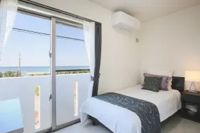 Limited to one group per day! All rooms have ocean views and the sunset from the open-air bath is amazing! Up to 16 people/unattended hotel - Image 5