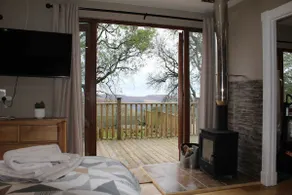 “Goshawk Lodge” Self Contained Mountain-top cabin - Image 4