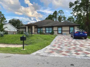 Spacious home in sunny SW Florida - Image 5