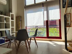 Bright and cozy apartment with parking. - Image 4