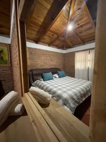 El Mirador. El Roble Romantic Cabin - Image 3