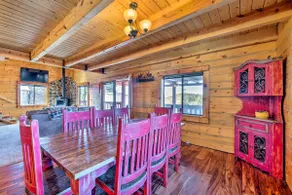 Pet-Friendly Cloudcroft Cabin: Walk to Shop, Food - Image 5