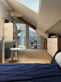 City center loft apartment located on a quiet street - Image 2