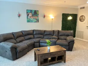 Apartment in Houston galleria mall area - Image 5