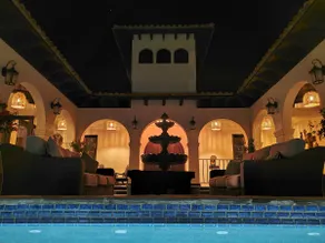 Hacienda: Infinity Jacuzzi + Ocean Sunset Views - Image 2