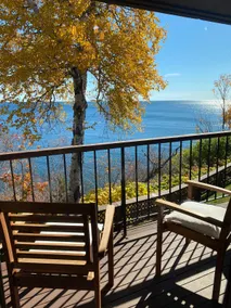 Cozy Chic Hygge Home on Lake Superior Shores - Image 5