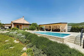 Mediterranean countryside retreat - Image 2