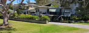 The Pool House - Image 3