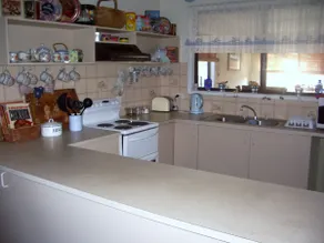 WATTLE-B-COTTAGE LOCHSPORT PET FRIENDLY - Image 4
